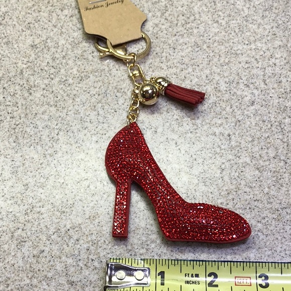Red Shoe Keychain. With one white rhinestone - Picture 2 of 4